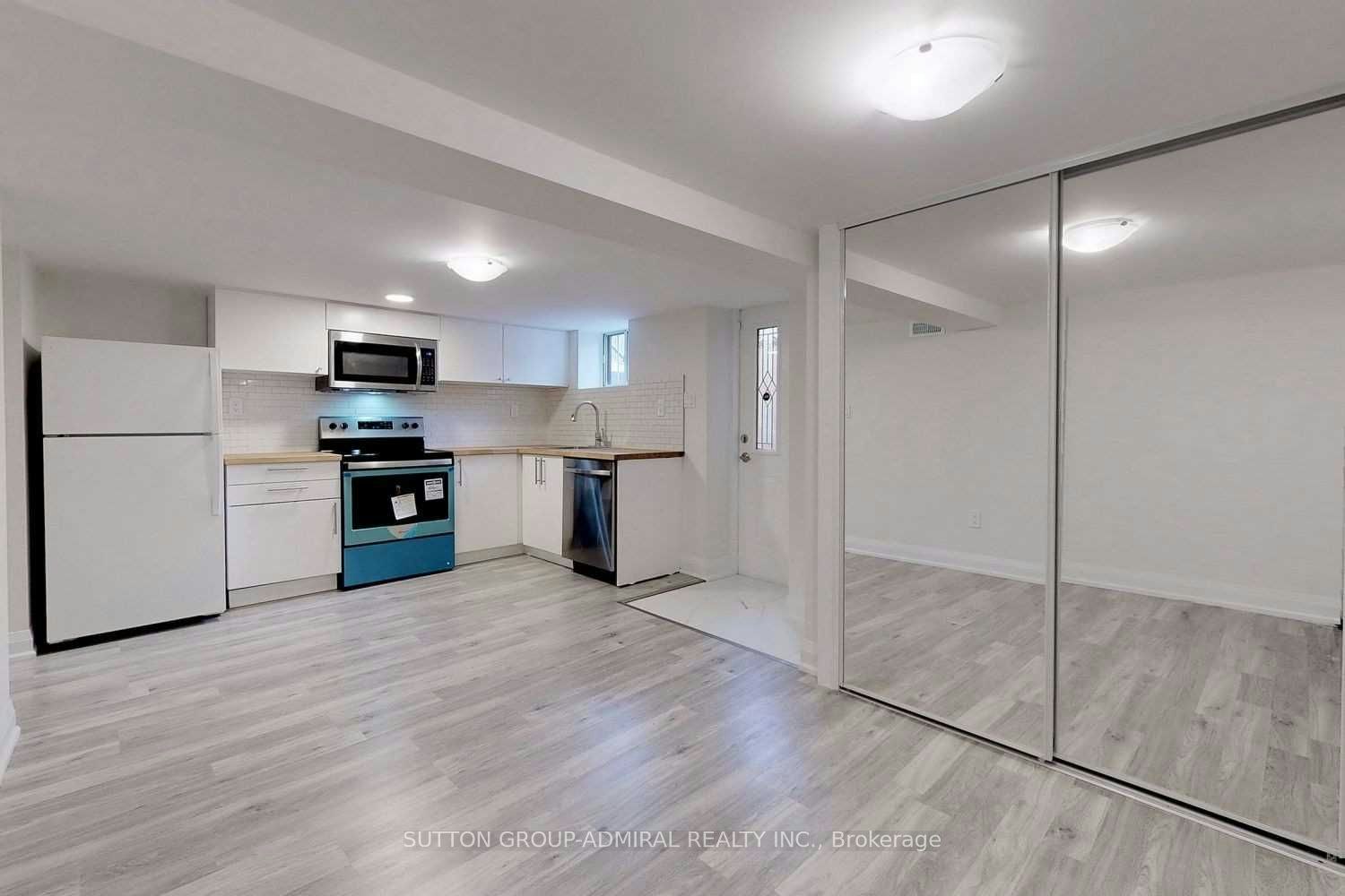 Lower-126 Armstrong Avenue, Toronto, ON, M6H 1V8