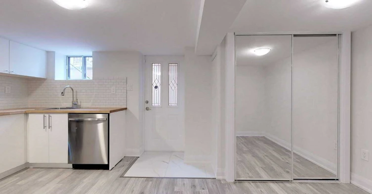 Lower-126 Armstrong Avenue, Toronto, ON, M6H 1V8 - 8