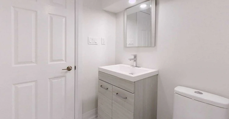 Lower-126 Armstrong Avenue, Toronto, ON, M6H 1V8 - 7