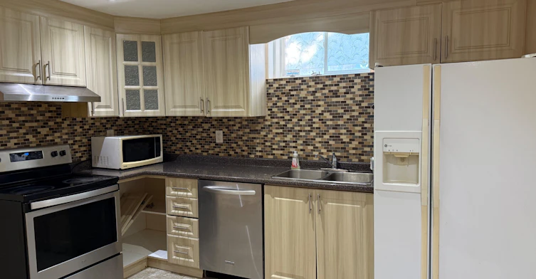 Lower-5689 Sidmouth Street, Mississauga, ON, L5V 2H1 - 3