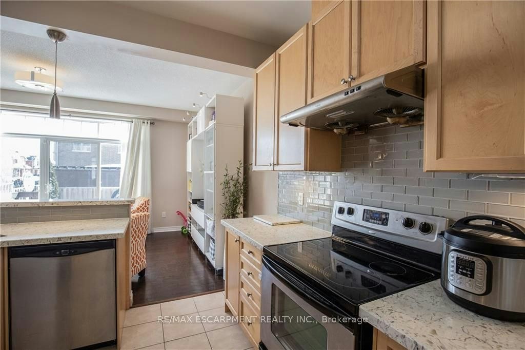 2308 Whistling Springs Crescent, Oakville, ON, L6M 0C5 - 7