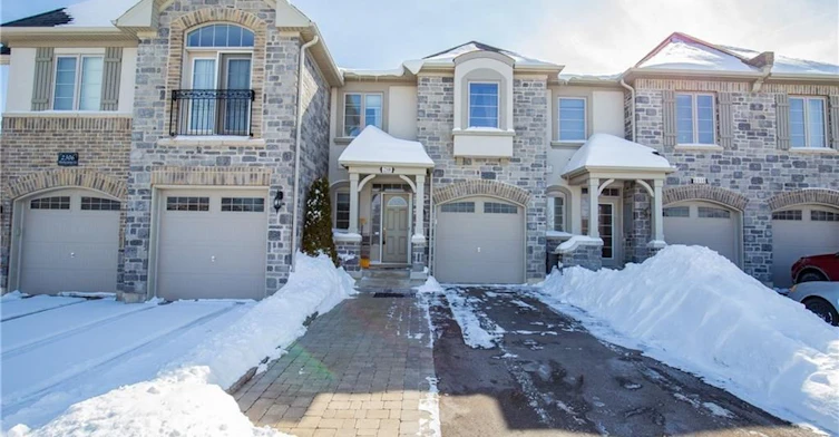 2308 Whistling Springs Crescent, Oakville, ON, L6M 0C5