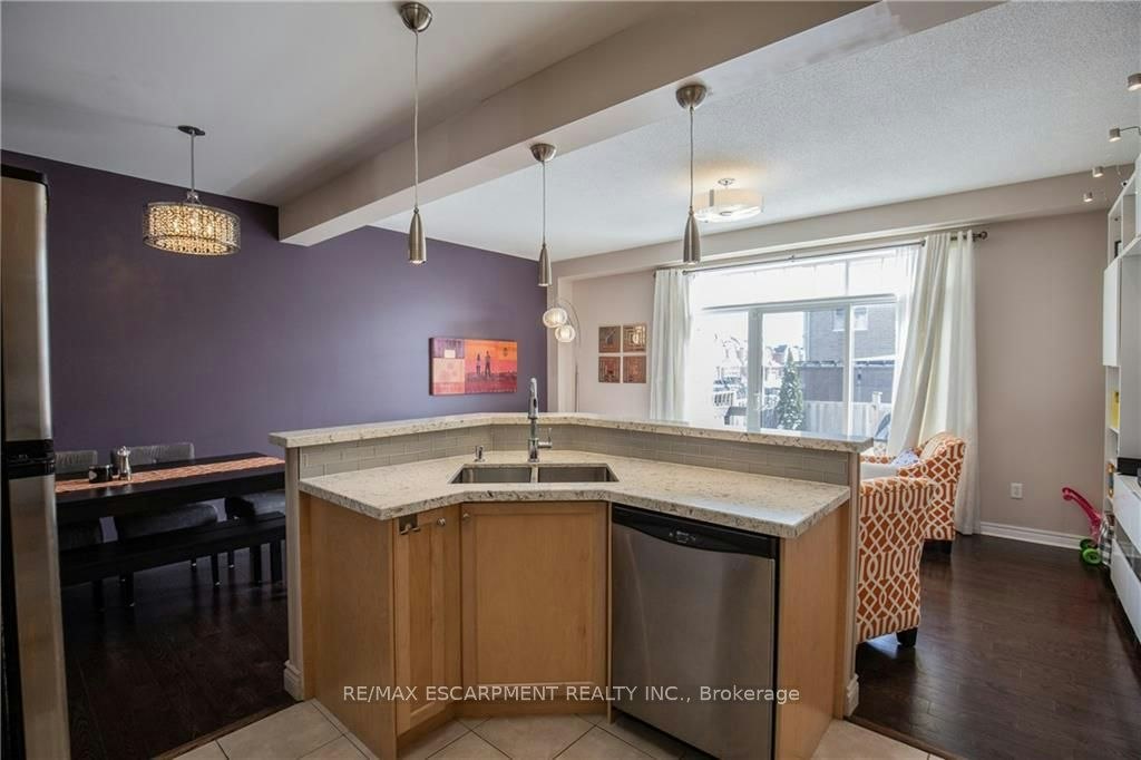 2308 Whistling Springs Crescent, Oakville, ON, L6M 0C5 - 4