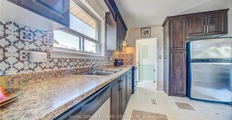 20 Dorward Drive, Toronto, ON, M9V 2J6 - 8