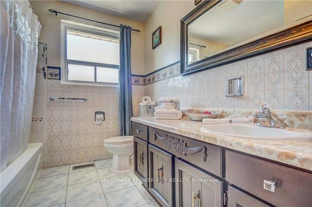 20 Dorward Drive, Toronto, ON, M9V 2J6 - 10