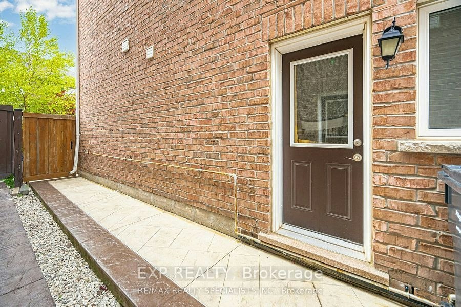 Unit A-448 Dougall Avenue, Caledon, ON, L7C 4A6