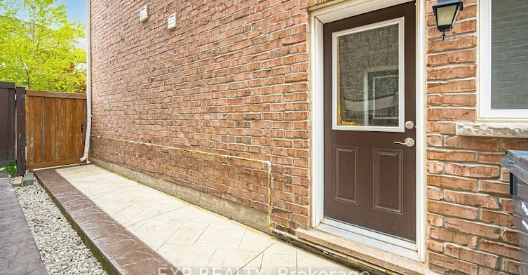 Unit A-448 Dougall Avenue, Caledon, ON, L7C 4A6