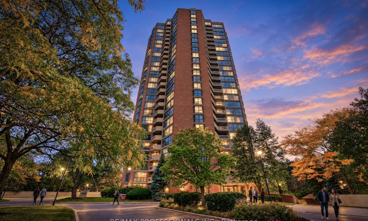1807-2000 Islington Avenue