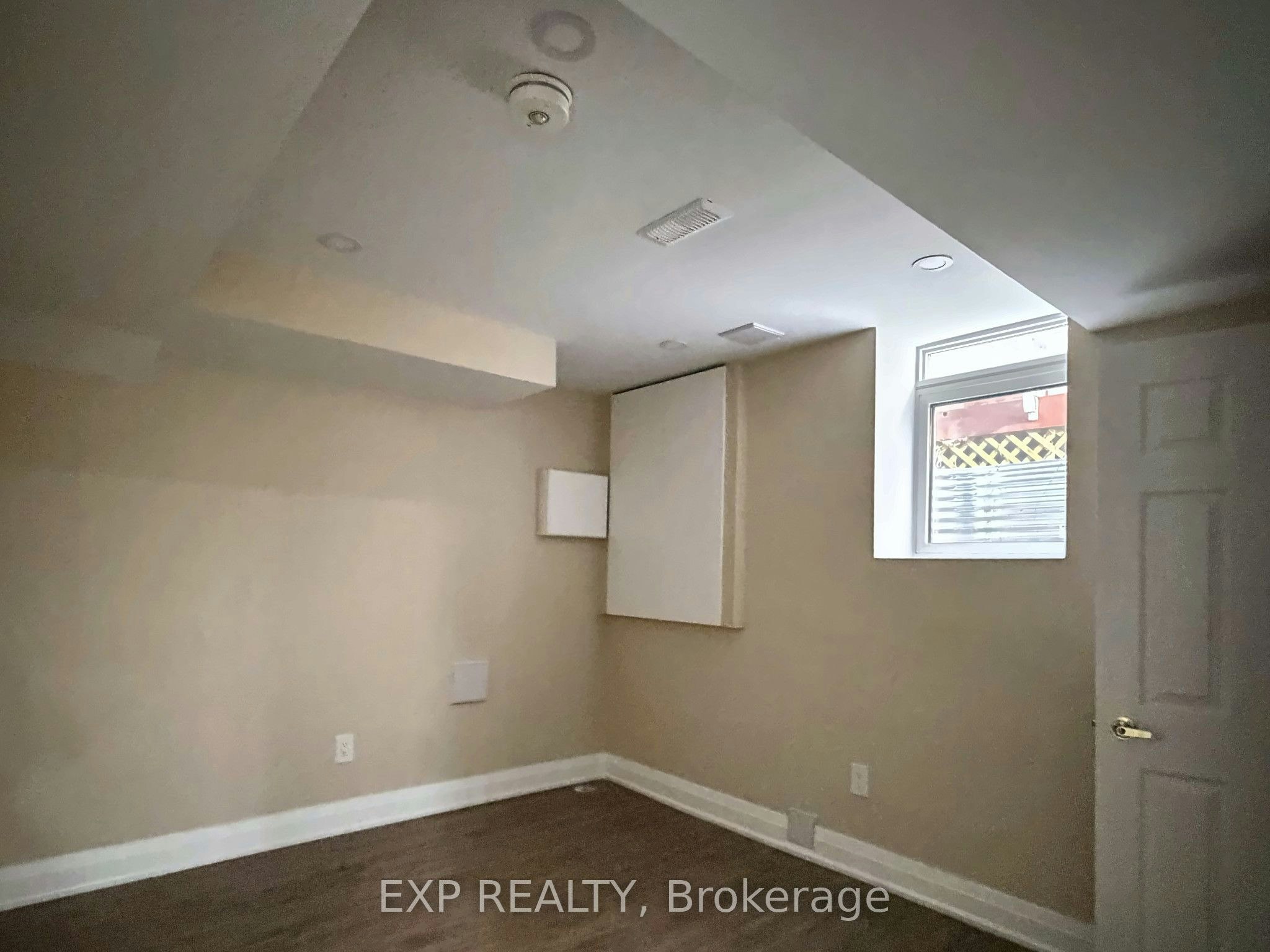 Basement-5896 Chorley Place, Mississauga, ON, L5M 5L7 - 13