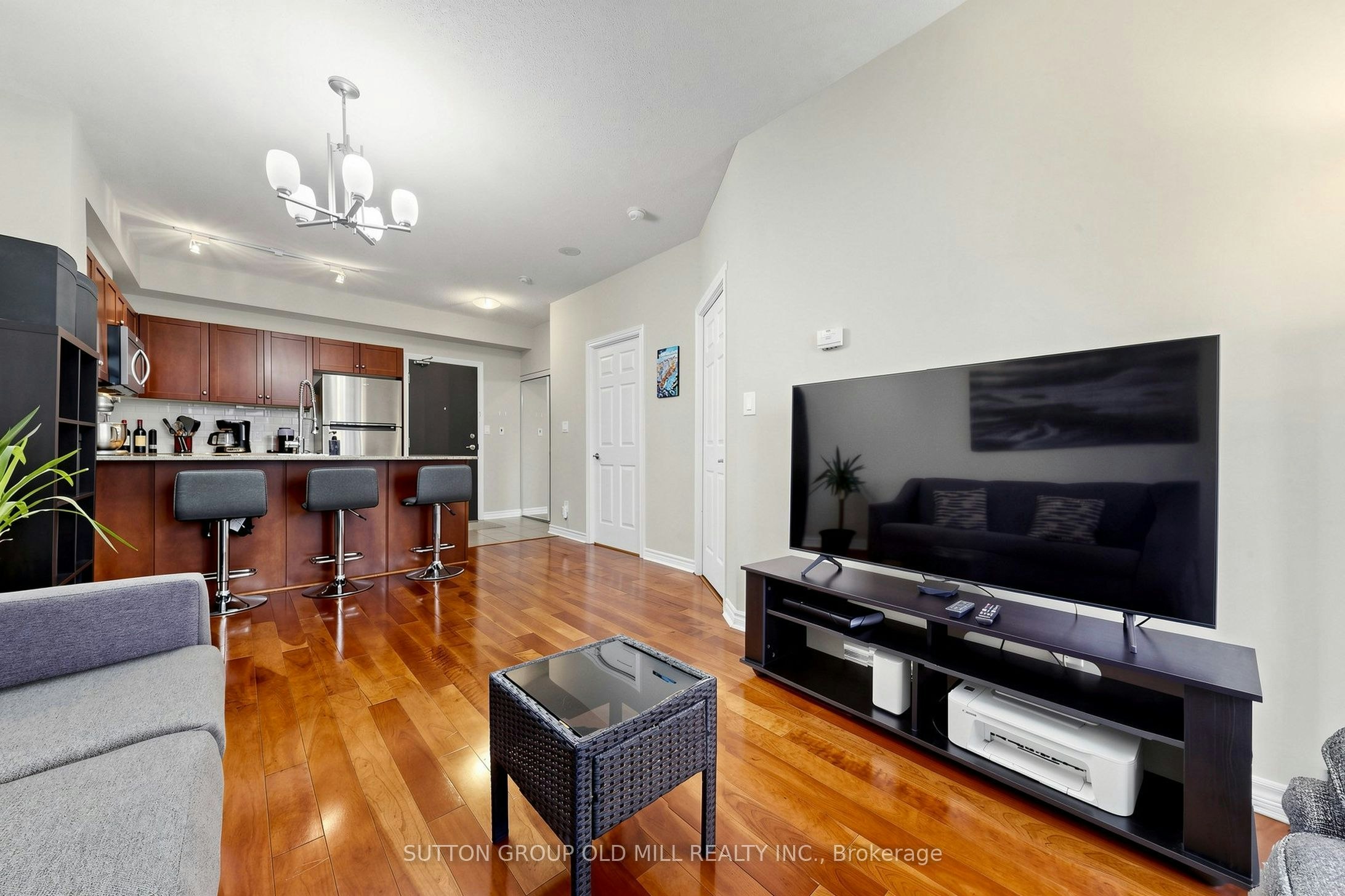 3109-3504 Hurontario Street, Mississauga, ON, L5B 0B9