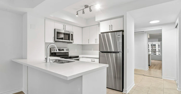 2407-4080 Living Arts Drive, Mississauga, ON, L5B 4N3 - 4