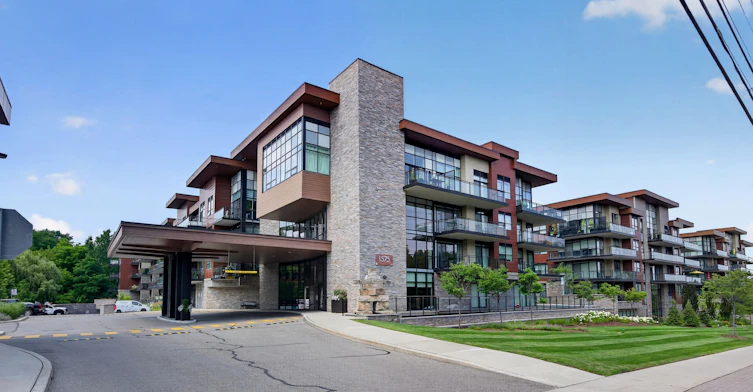457-1575 Lakeshore Road W, Mississauga, ON, L5J 0B1