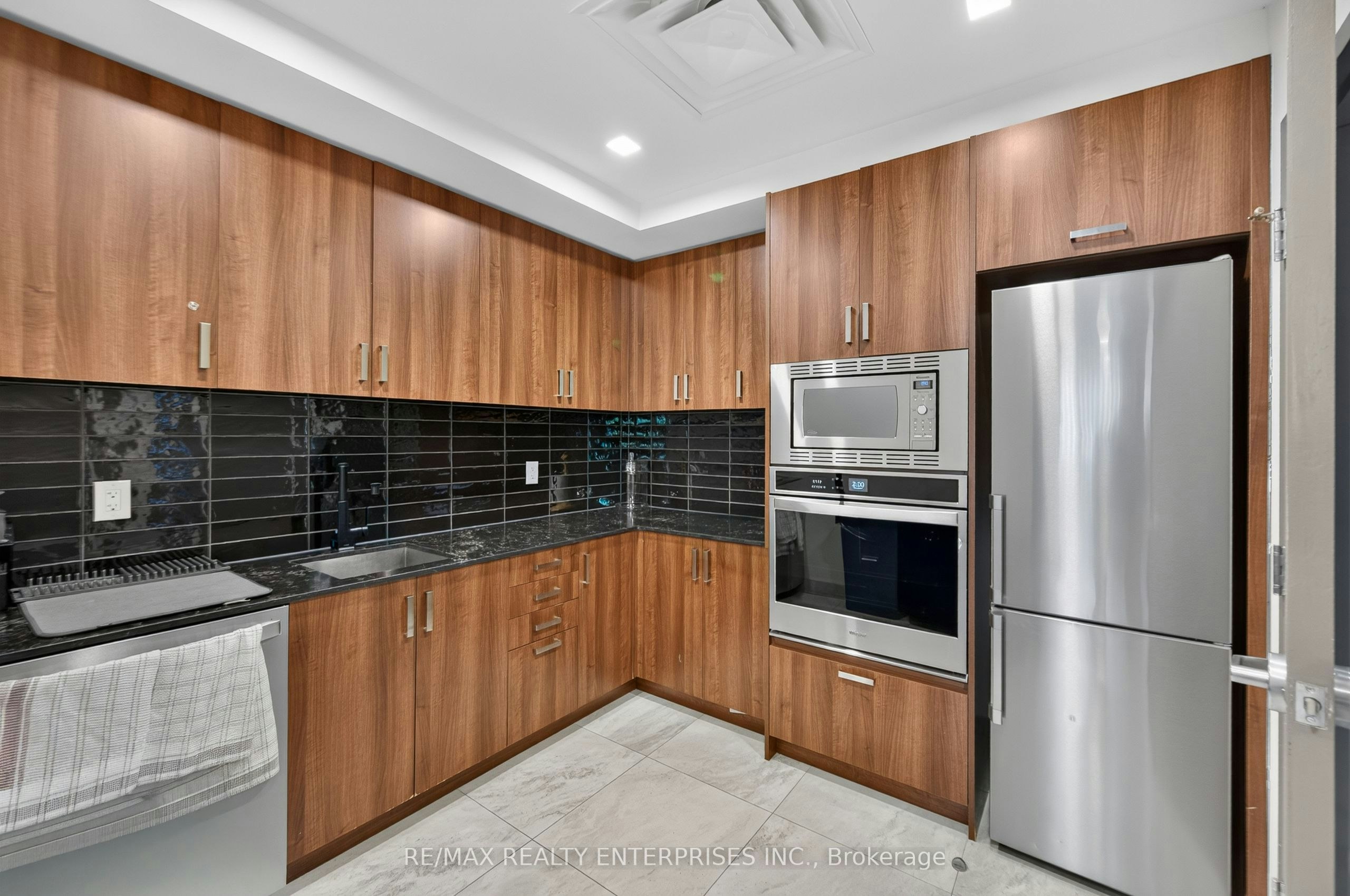 457-1575 Lakeshore Road W, Mississauga, ON, L5J 0B1 - 36