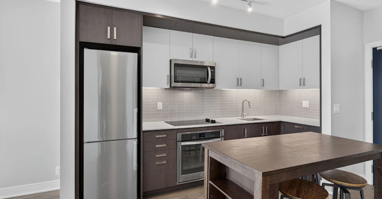 457-1575 Lakeshore Road W, Mississauga, ON, L5J 0B1 - 5