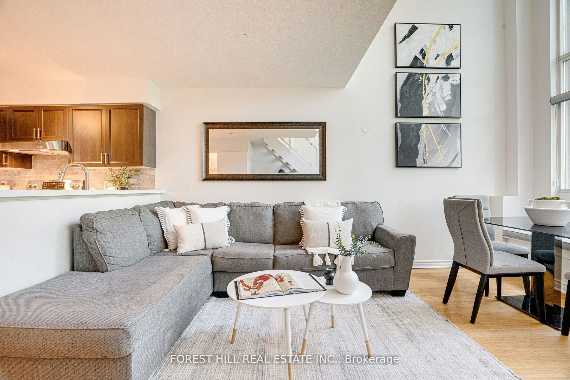 212-200 Manitoba Street, Toronto, ON, M8Y 3Y9 - 9