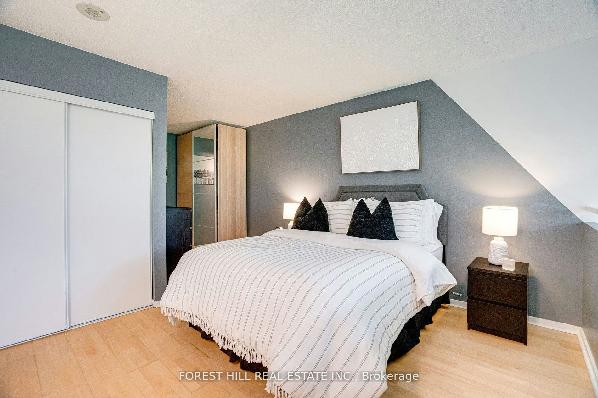 212-200 Manitoba Street, Toronto, ON, M8Y 3Y9 - 18