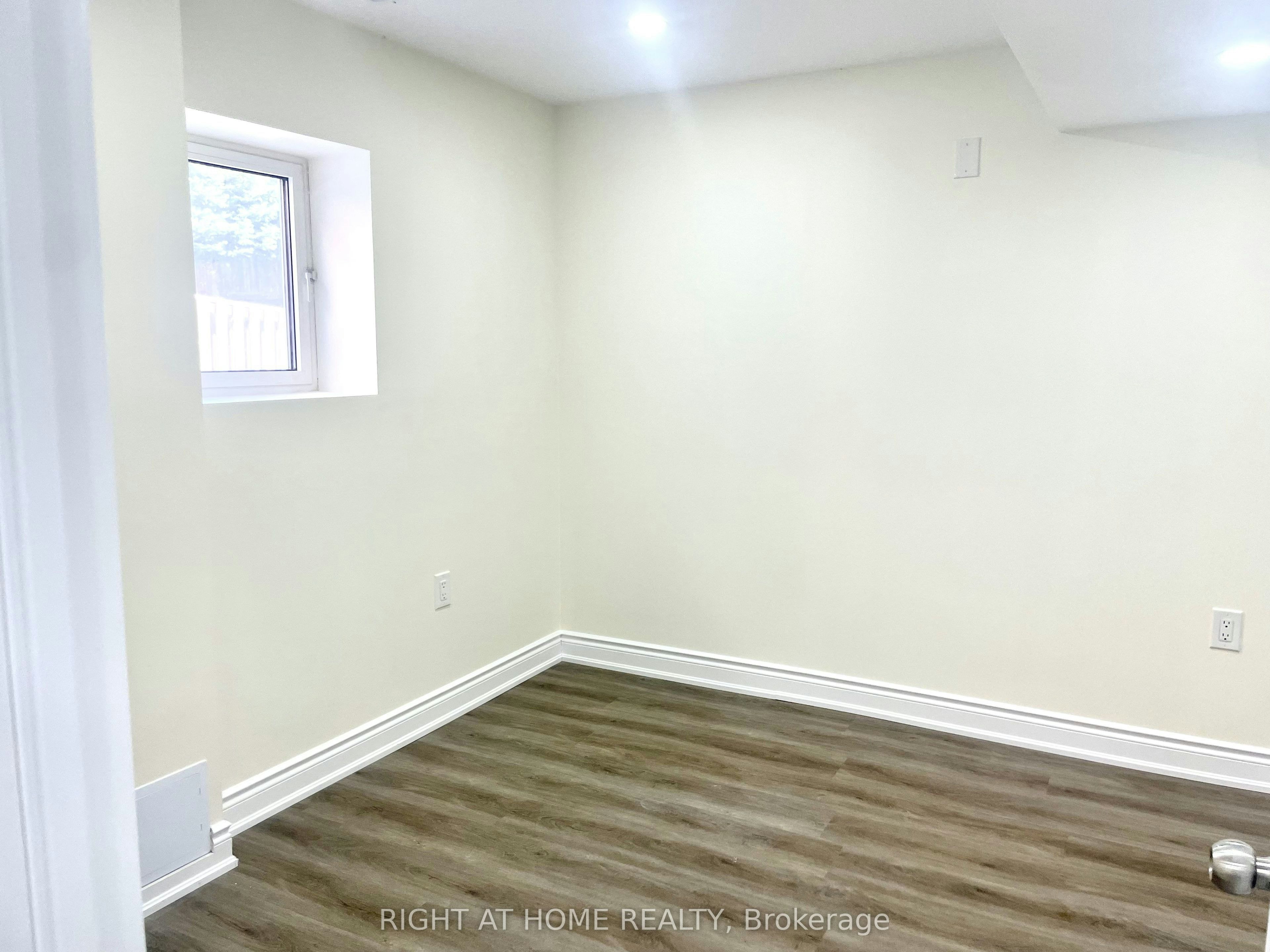 Unit #2 (Bsmt)-11 Herdwick Street, Brampton, ON, L6S 6L6 - 6