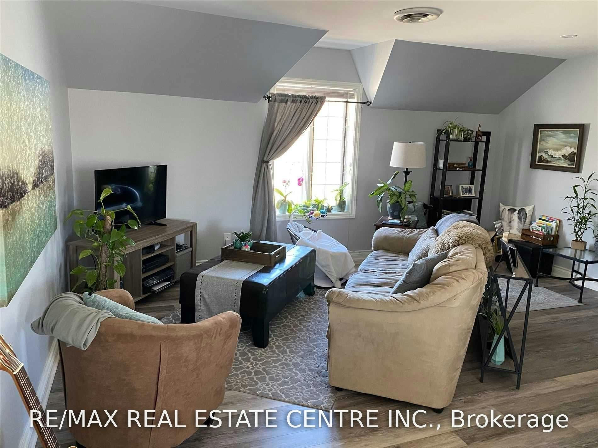 5 William Street, Halton Hills, ON, L7G 1Y2 - 6