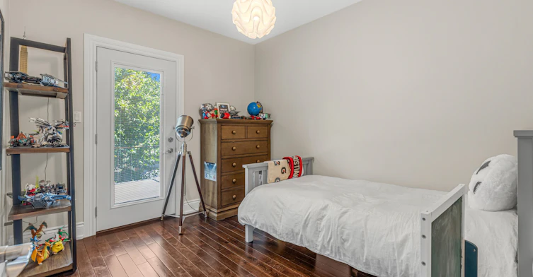 26 Algonquin Avenue, Toronto, ON, M6R 1K7 - 22