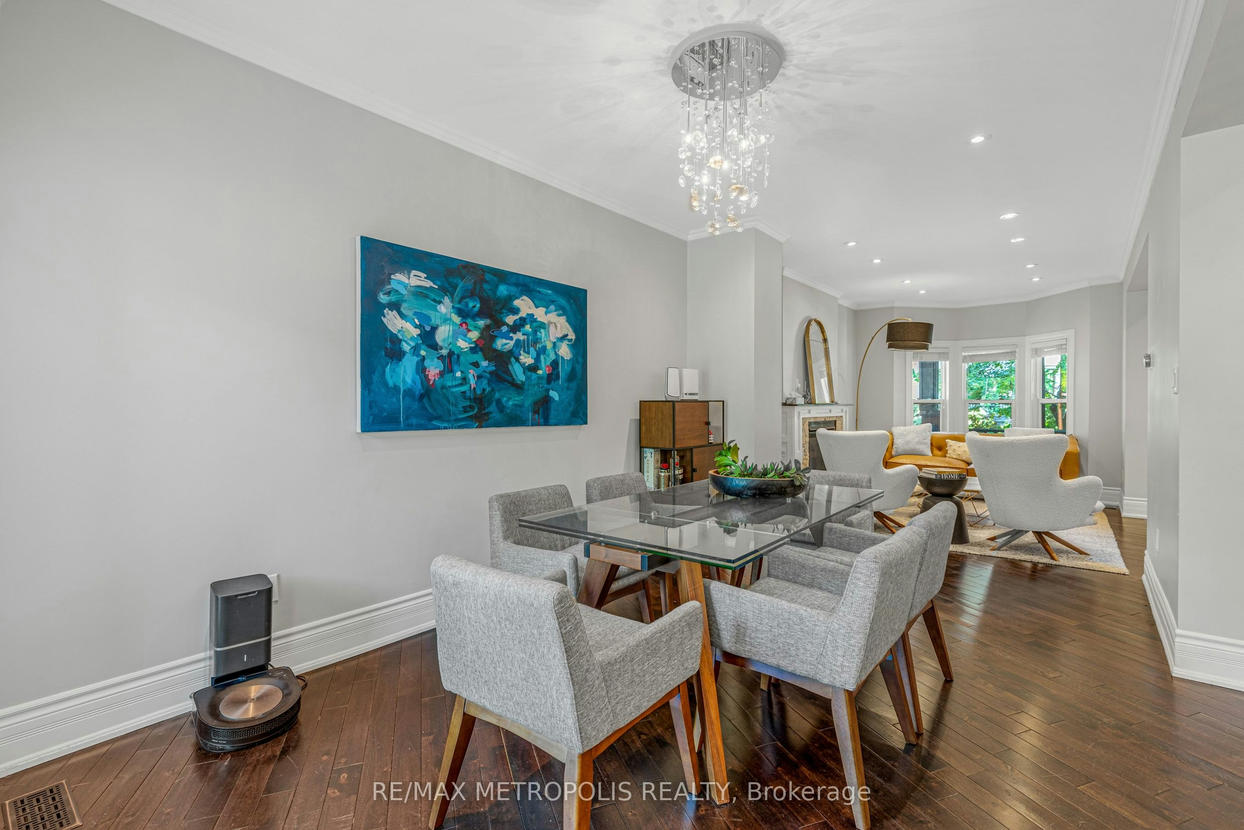 26 Algonquin Avenue, Toronto, ON, M6R 1K7 - 9