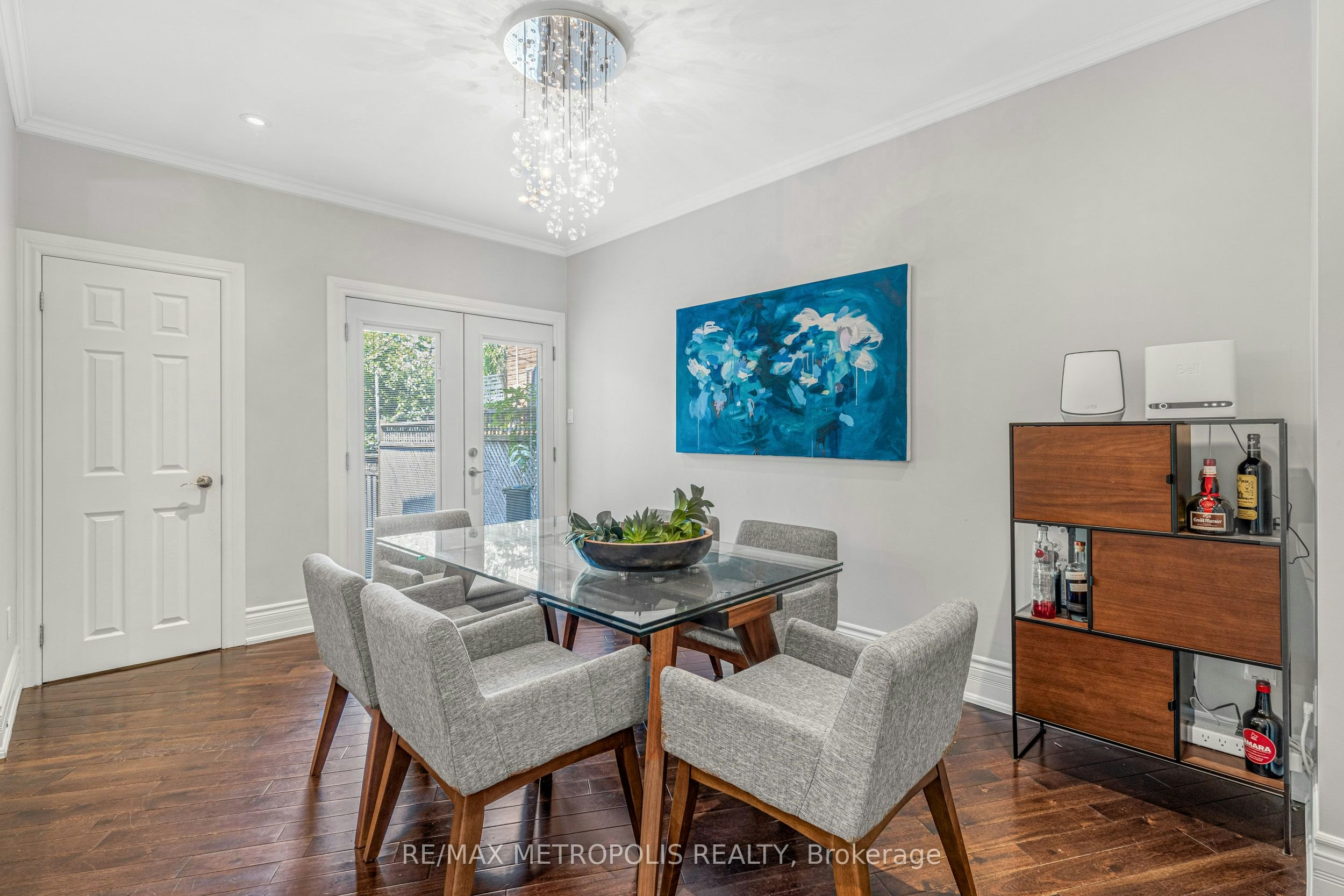 26 Algonquin Avenue, Toronto, ON, M6R 1K7 - 8