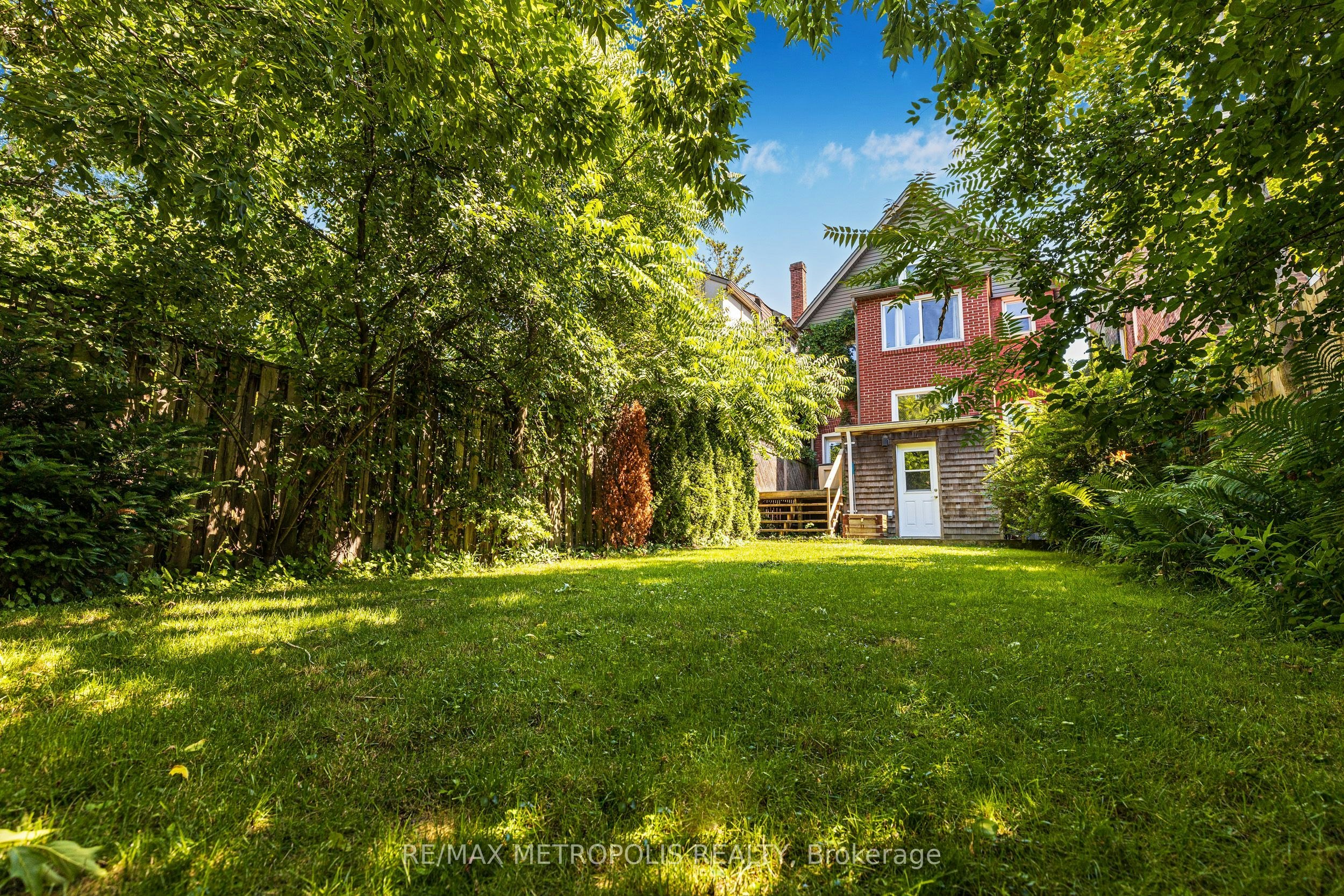 26 Algonquin Avenue, Toronto, ON, M6R 1K7 - 37