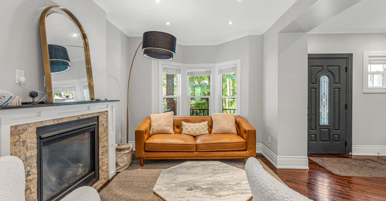 26 Algonquin Avenue, Toronto, ON, M6R 1K7 - 5