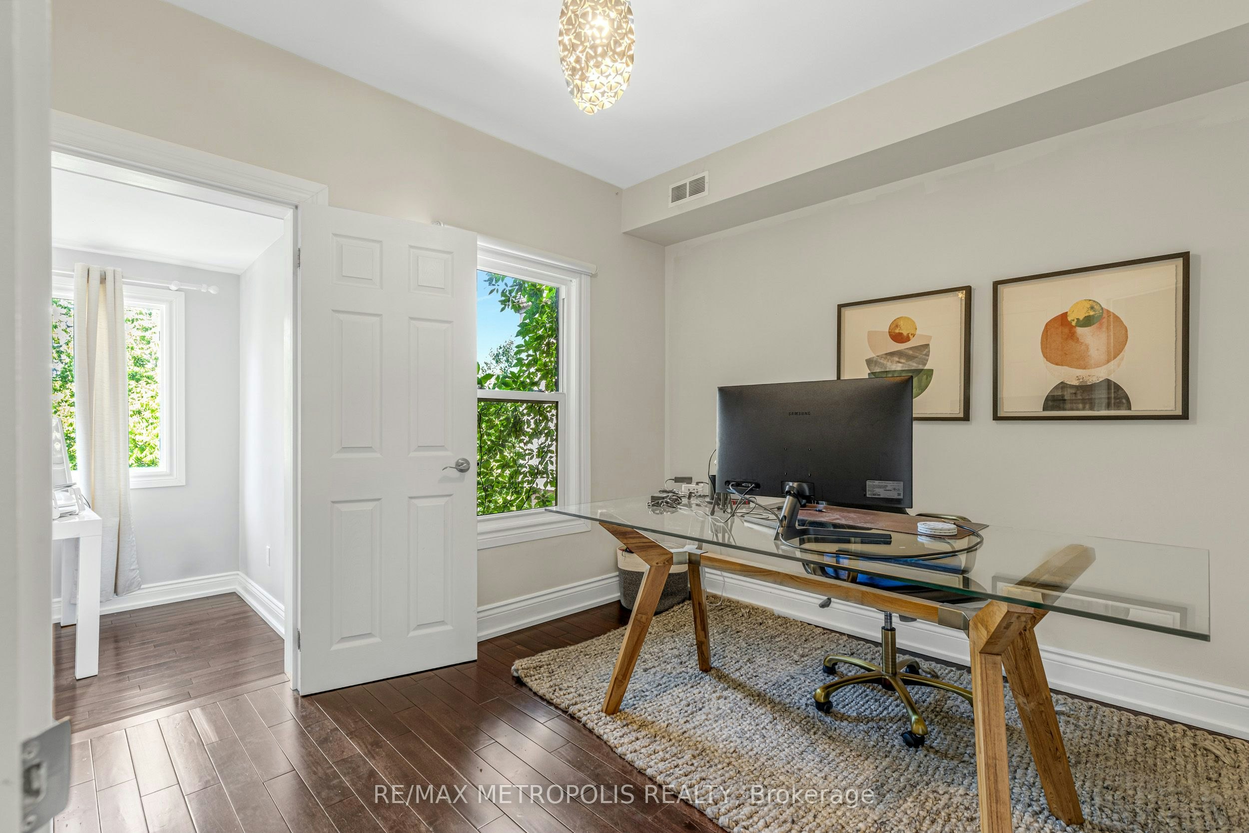 26 Algonquin Avenue, Toronto, ON, M6R 1K7 - 17