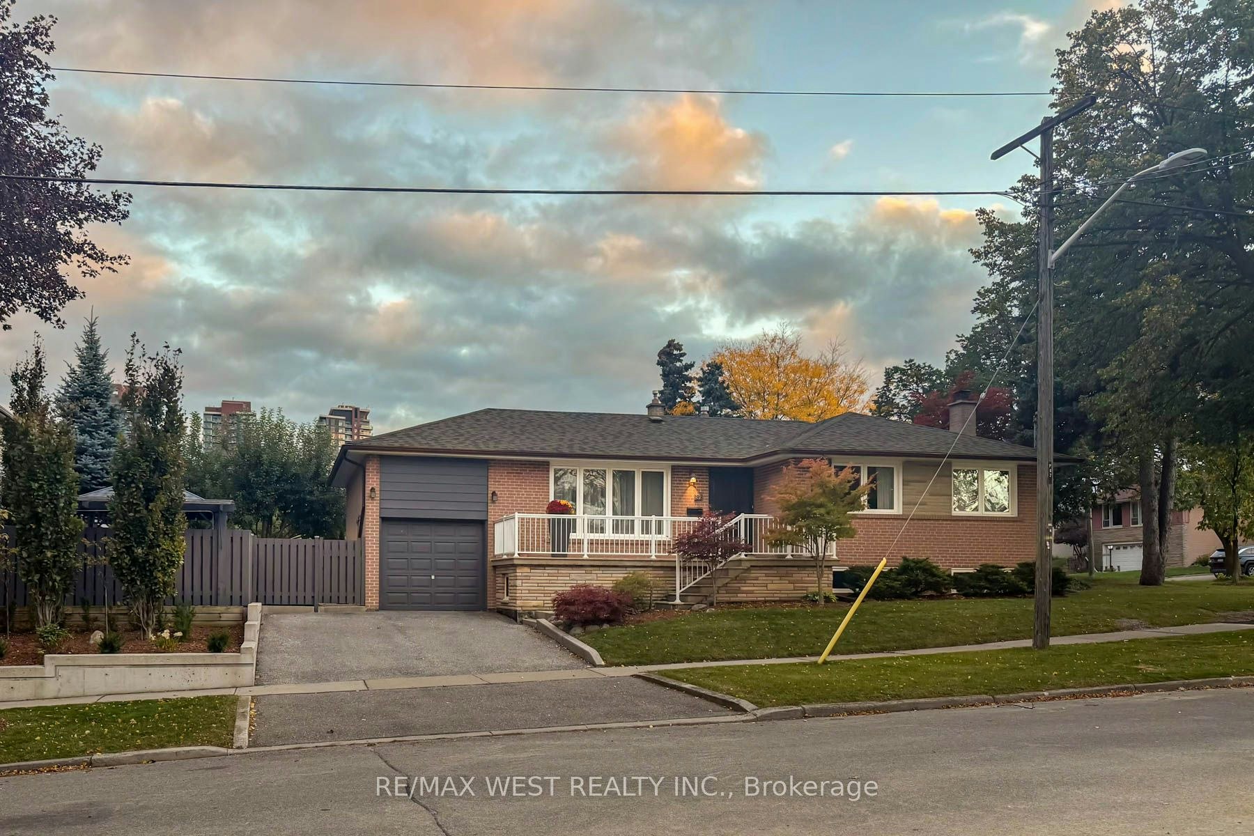 82 Renault Crescent, Toronto, ON, M9P 1J6