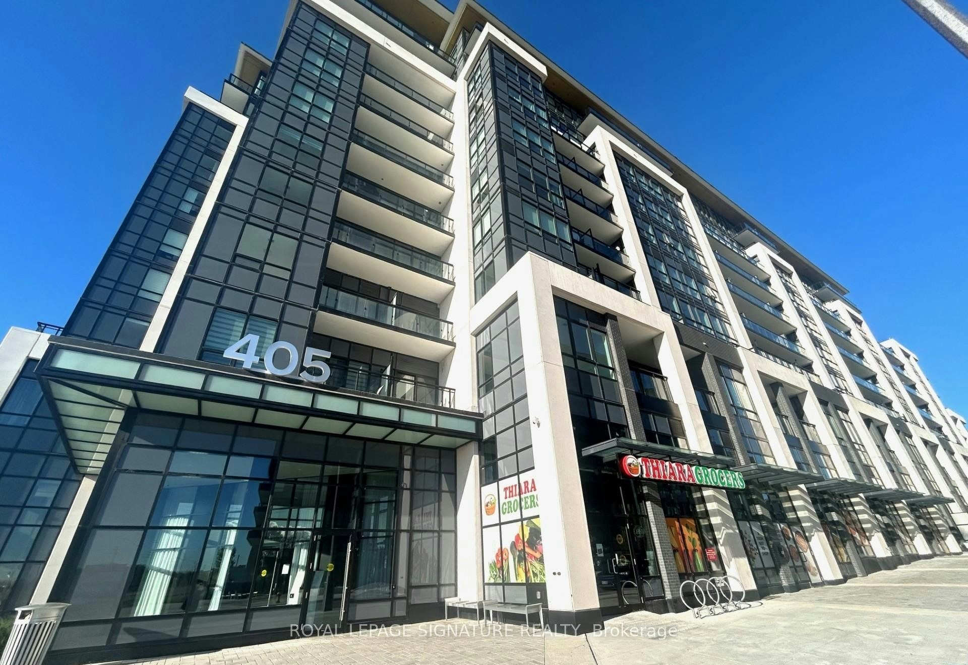 209-405 Dundas Street W, Oakville, ON, L6M 5P4