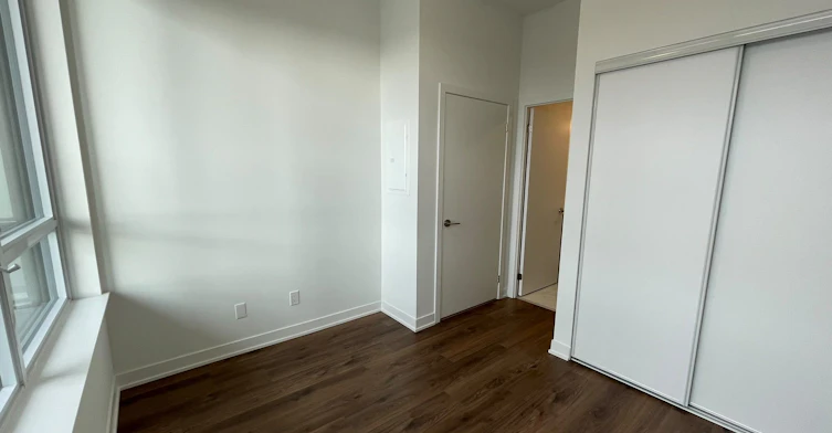 209-405 Dundas Street W, Oakville, ON, L6M 5P4 - 14