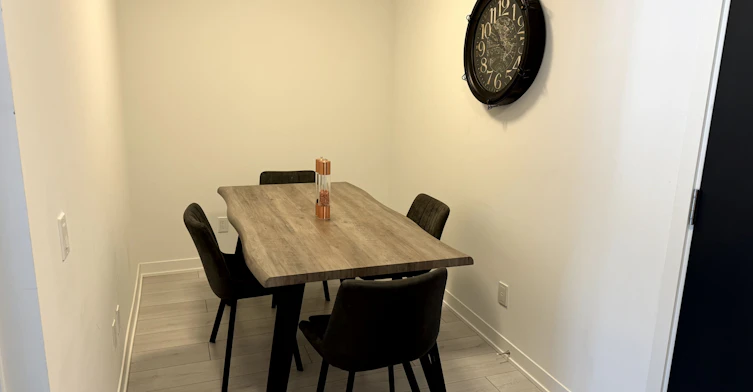 511-405 Dundas Street W, Oakville, ON, L6M 4P9 - 13