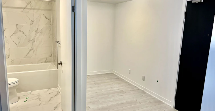 511-405 Dundas Street W, Oakville, ON, L6M 4P9 - 14