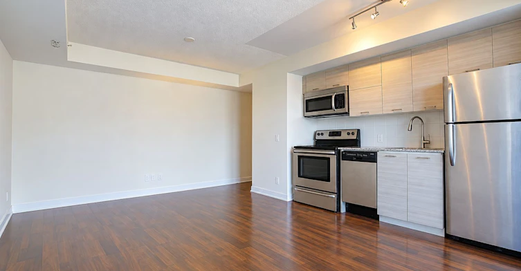 712-20 Joe Shuster Way, Toronto, ON, M6K 0A3 - 8