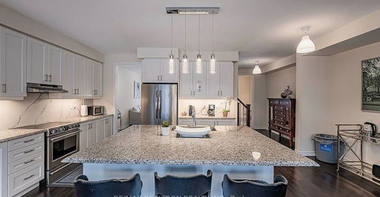 2nd and 3rd Floor-30 Vaudeville Drive, Toronto, ON, M8W 0B4 - 6