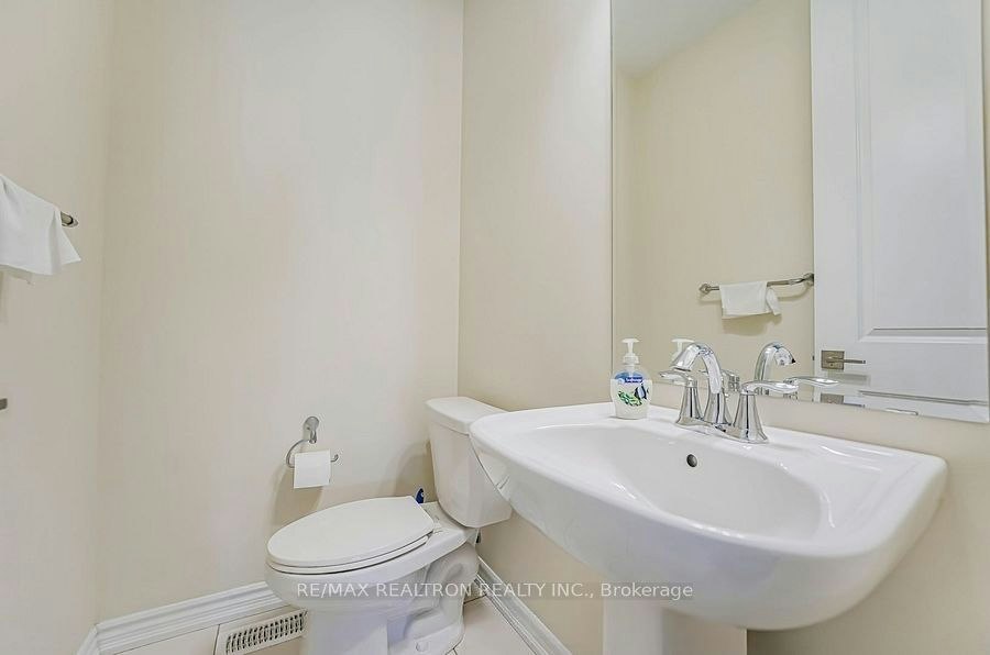 2nd and 3rd Floor-30 Vaudeville Drive, Toronto, ON, M8W 0B4 - 9