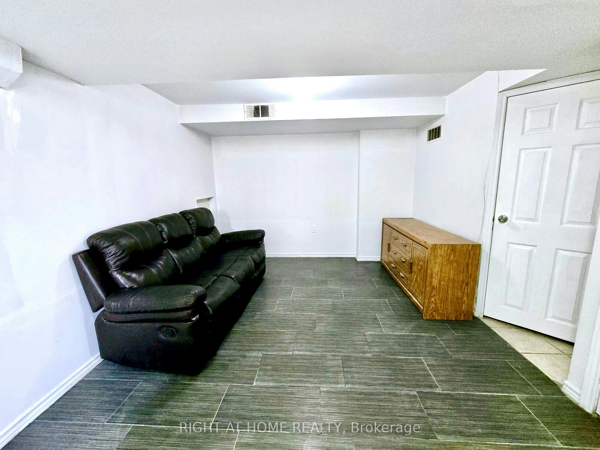 B-55 Velvet Grass Lane, Brampton, ON, L6R 1W1 - 4