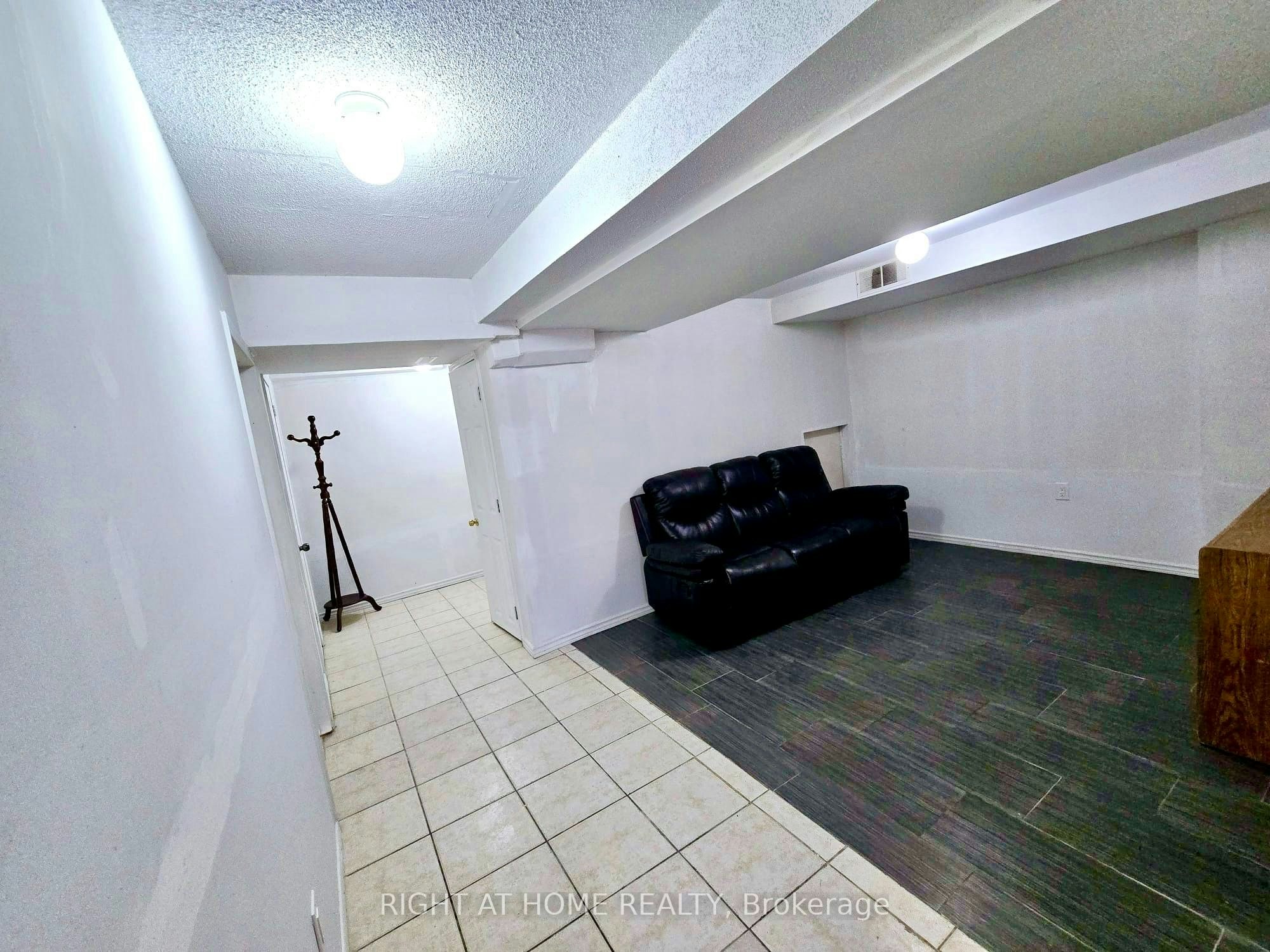 B-55 Velvet Grass Lane, Brampton, ON, L6R 1W1 - 5