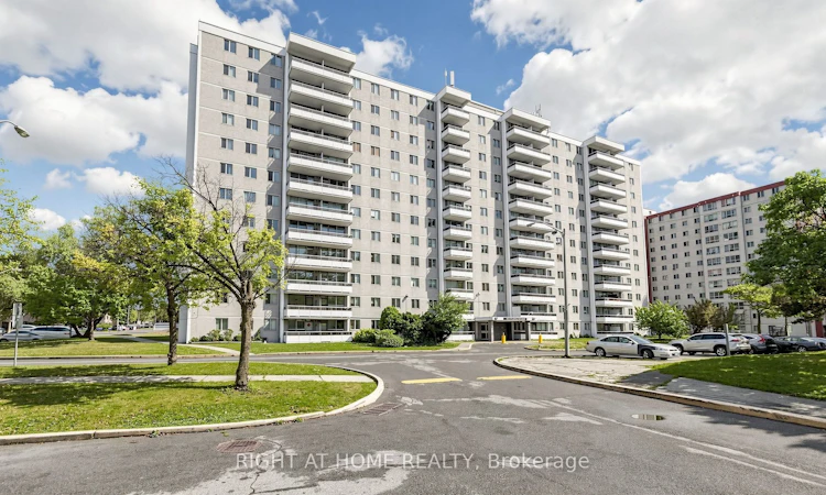 904-100 Lotherton Pathway