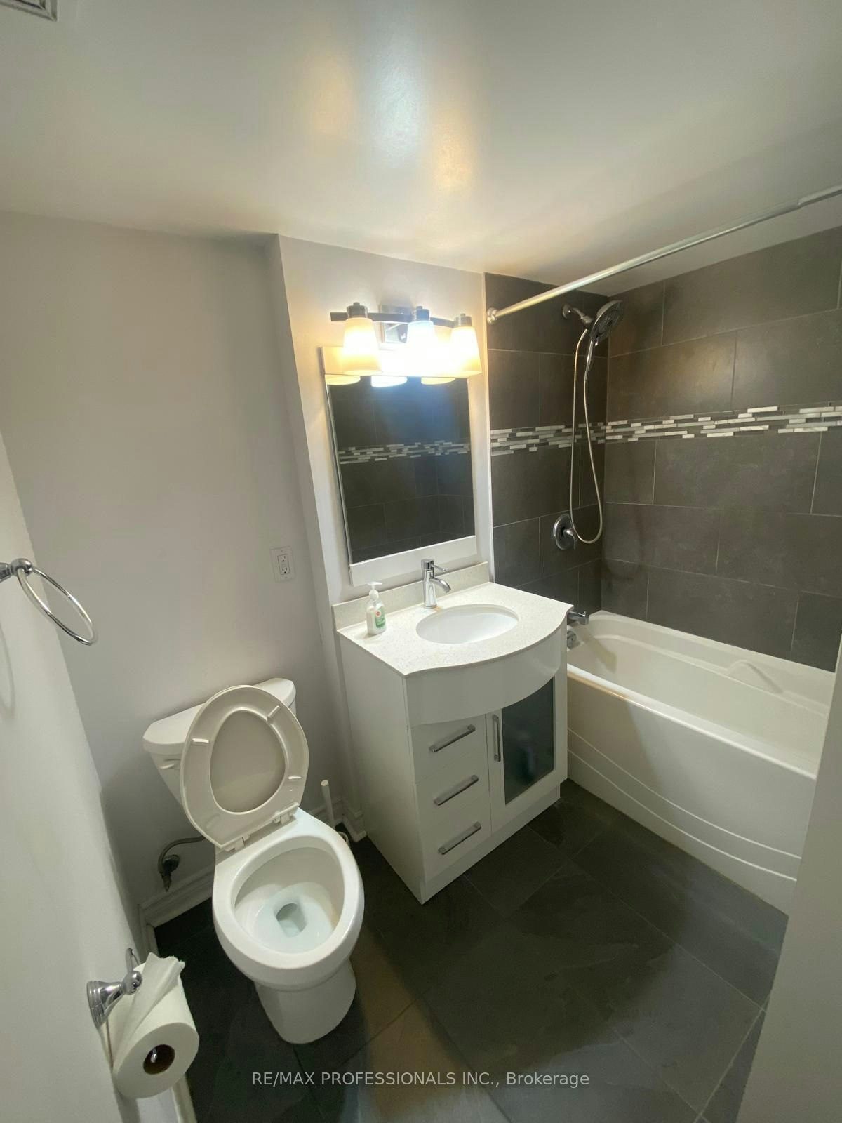 BSMT-38 Wheatfield Road, Toronto, ON, M8V 2P6 - 12