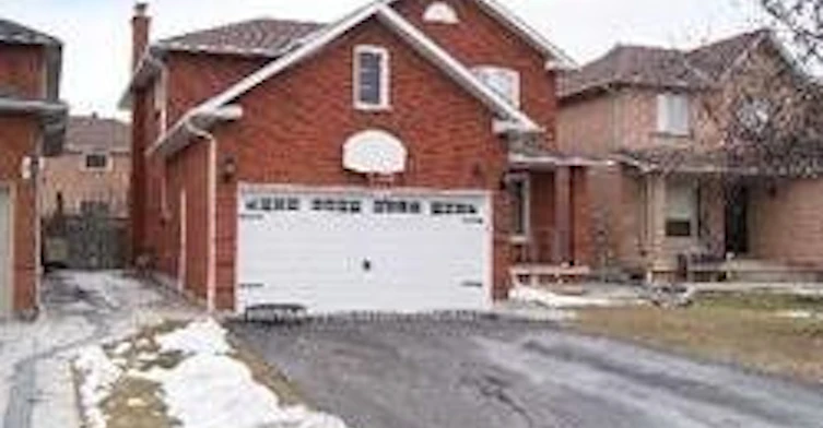 959 Summerbreeze Court, Mississauga, ON, L5V 1C9 - 2
