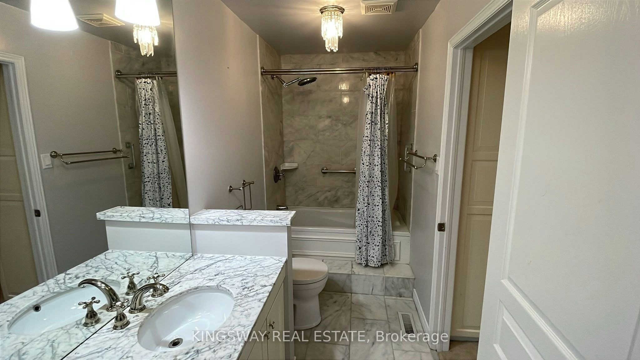 13-1120 Queens Avenue, Oakville, ON, L6H 2B5 - 29