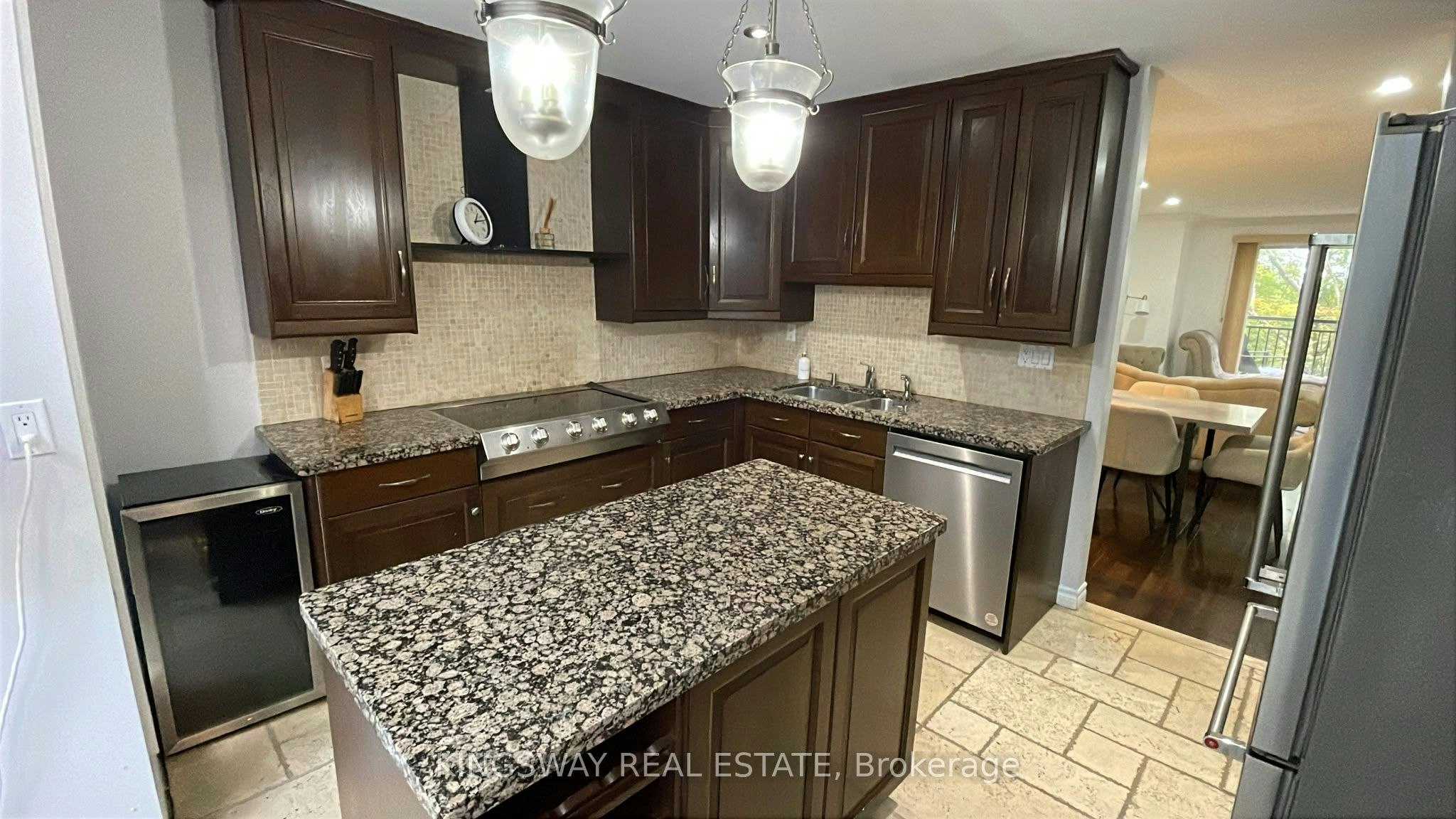 13-1120 Queens Avenue, Oakville, ON, L6H 2B5 - 14