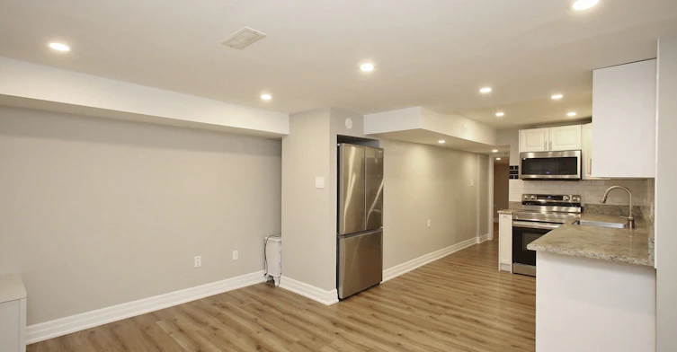 10 Armstrong Street, Toronto, ON, M6H 1V8 - 7