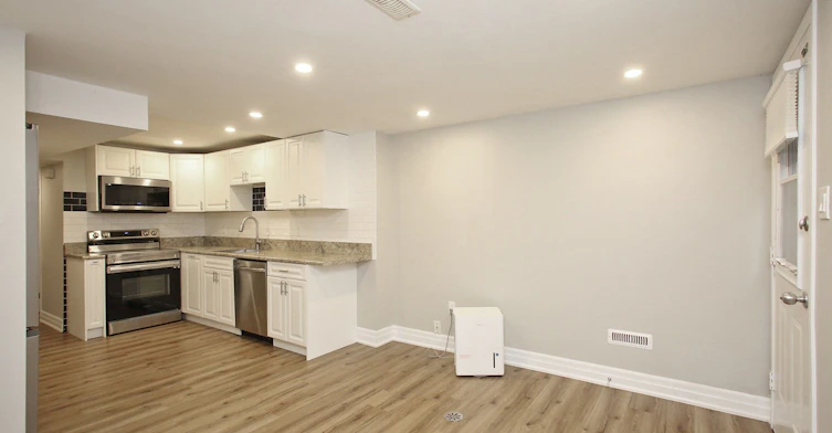 10 Armstrong Street, Toronto, ON, M6H 1V8 - 8