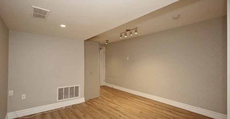 10 Armstrong Street, Toronto, ON, M6H 1V8 - 13
