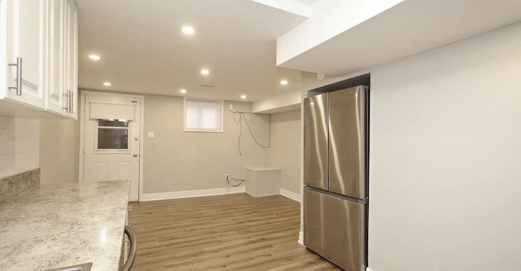 10 Armstrong Street, Toronto, ON, M6H 1V8 - 4