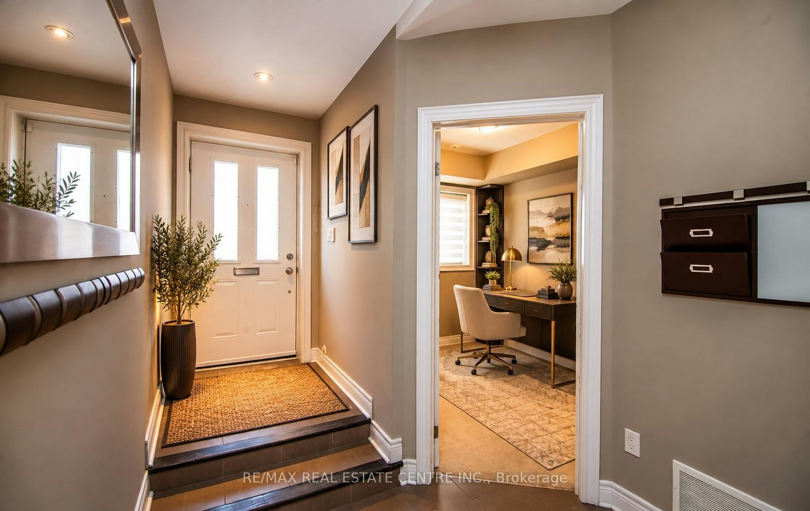 30 Cormier Heights, Toronto, ON, M8Z 0B5 - 5