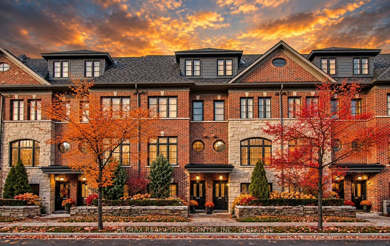 30 Cormier Heights, Toronto, ON, M8Z 0B5