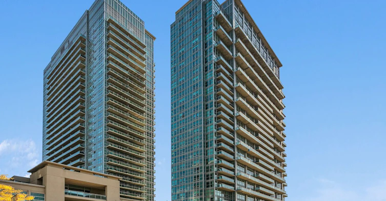 803-155 Legion Road N, Toronto, ON, M8Y 0A7